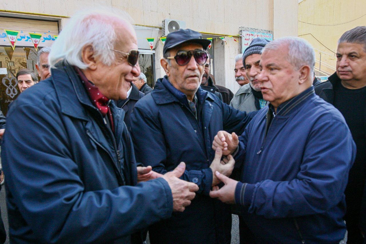 تشییع ستاره سابق استقلال در ورزشگاه شیرودی+تصاویر تشییع ستاره سابق استقلال در ورزشگاه شیرودی+تصاویر