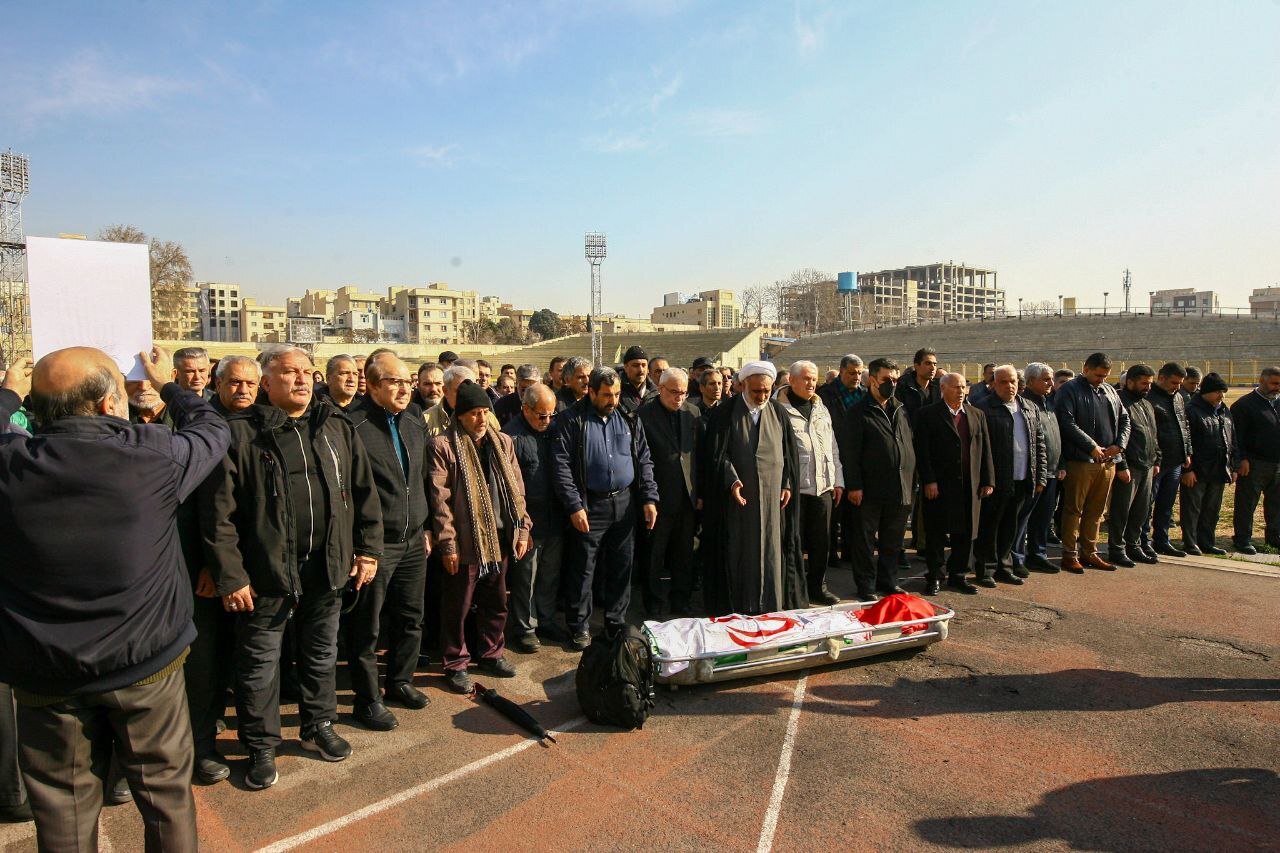 تشییع ستاره سابق استقلال در ورزشگاه شیرودی+تصاویر تشییع ستاره سابق استقلال در ورزشگاه شیرودی+تصاویر