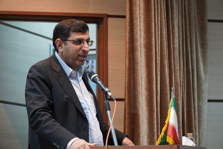 واگذاری کارها به مردم و فعالان اقتصادی به بهبود وضعیت کشور منجر میشود واگذاری کارها به مردم و فعالان اقتصادی به بهبود وضعیت کشور منجر میشود