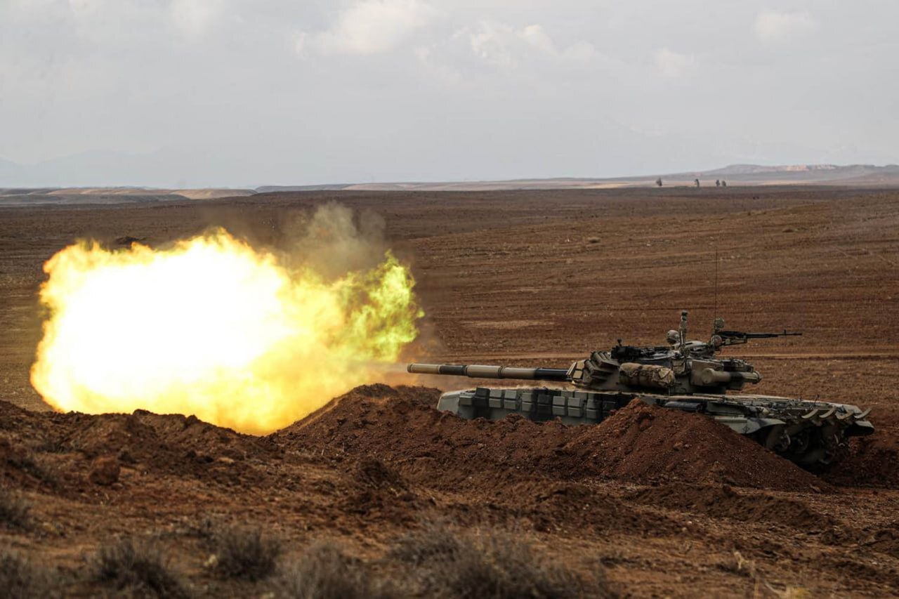 امیر چشک: رزمایش امنیتی تهاجمی و متحرک نزاجا پایان یافت امیر چشک: رزمایش امنیتی تهاجمی و متحرک نزاجا پایان یافت