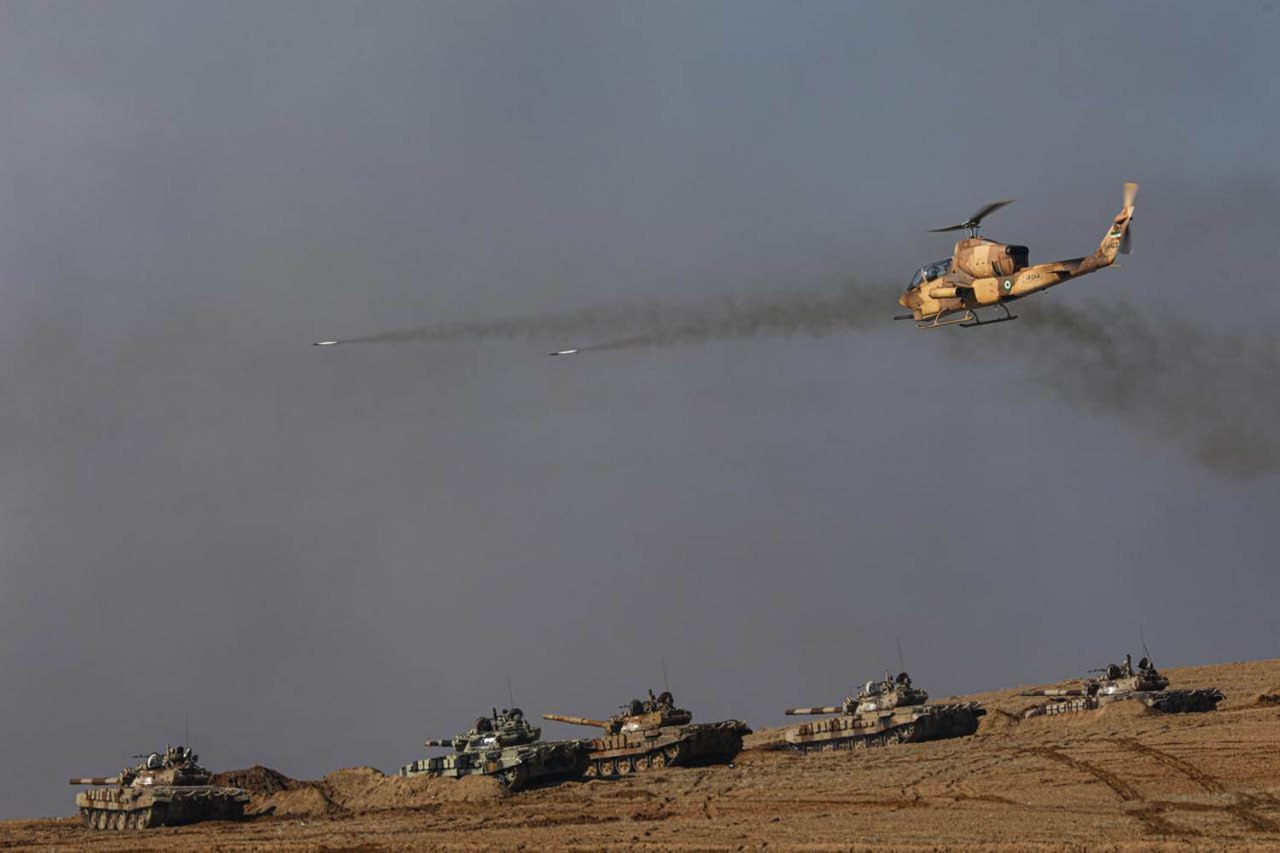 امیر چشک: رزمایش امنیتی تهاجمی و متحرک نزاجا پایان یافت امیر چشک: رزمایش امنیتی تهاجمی و متحرک نزاجا پایان یافت