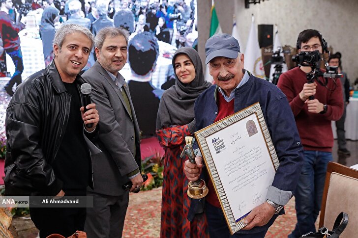 آیین افتتاحیه چهل و سومین جشنواره بین‌المللی تئاتر فجر