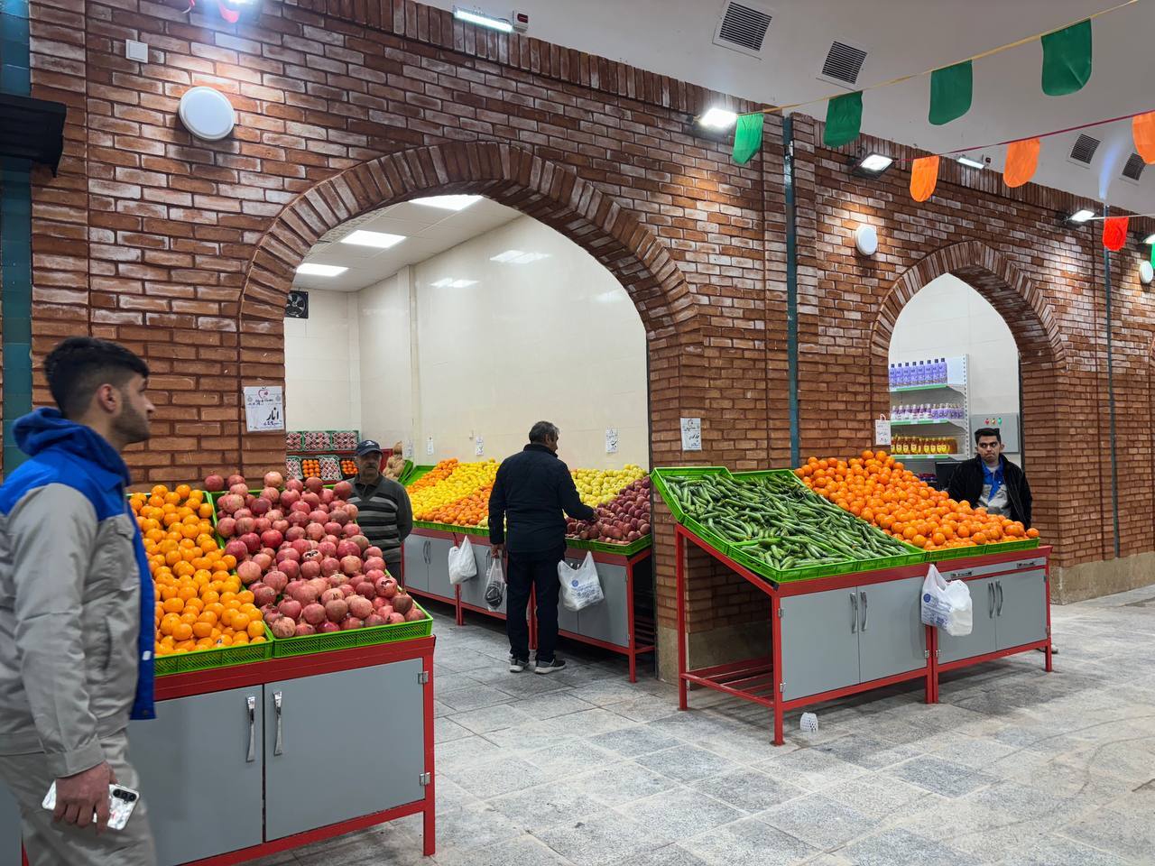 ۱۰ میدان میوه و ترهبار در ۱۰ نقطه تهران افتتاح شد+ عکس ۱۰ میدان میوه و ترهبار در ۱۰ نقطه تهران افتتاح شد+ عکس
