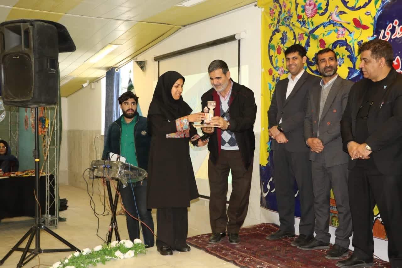 برگزیدگان جشنواره ملی صنایع‌دستی مقارن معرفی شدند