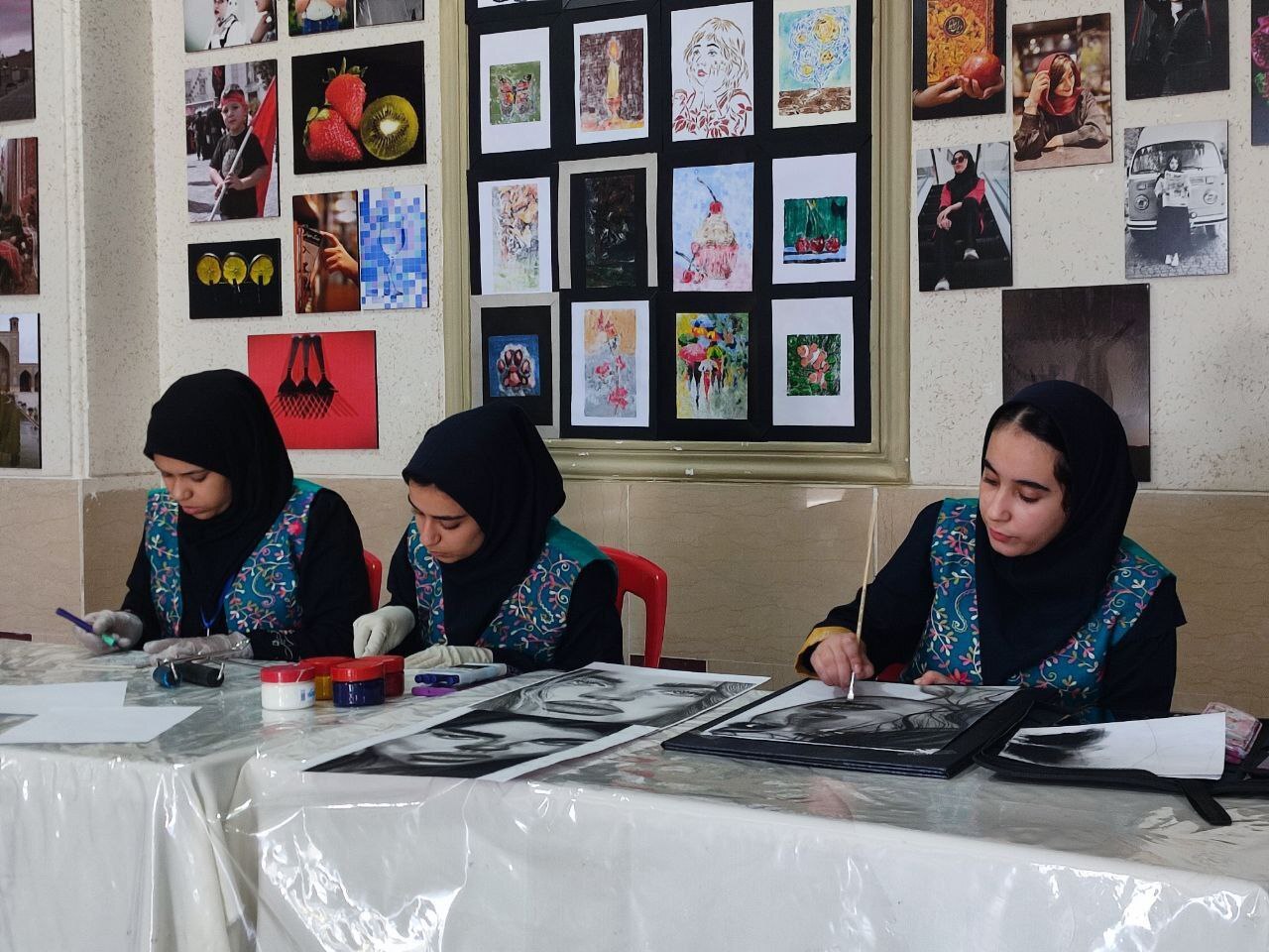 زنگ افتتاح جشنواره هنر&zwnj;های تجسمی فجر از گالری سرو شیراز نواخته شد+ فیلم