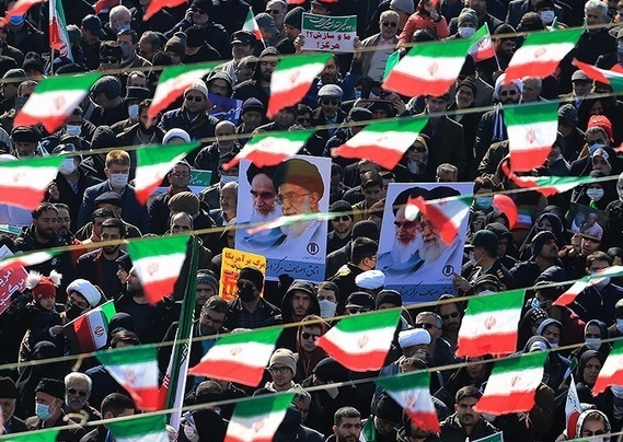 گرمای دل‌ها در سرمای هوا؛ حضور پرشور مردم در راهپیمایی ۲۲ بهمن سراسر کشور