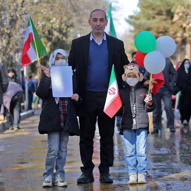 گرمای دل‌ها در سرمای هوا؛ حضور پرشور مردم در راهپیمایی ۲۲ بهمن سراسر کشور