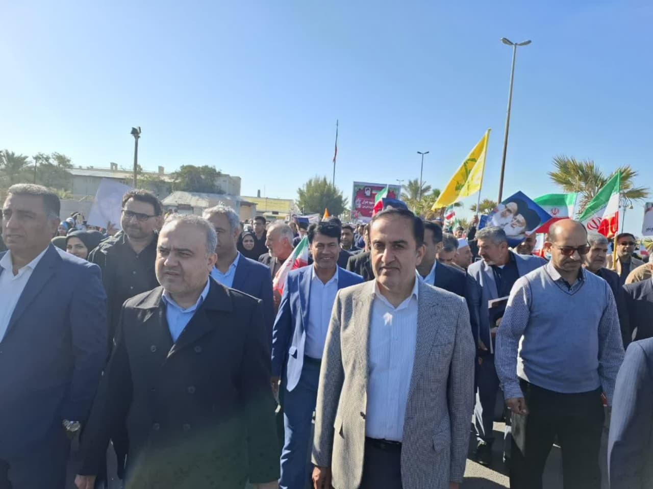 گرمای دل‌ها در سرمای هوا؛ حضور پرشور مردم در راهپیمایی ۲۲ بهمن سراسر کشور