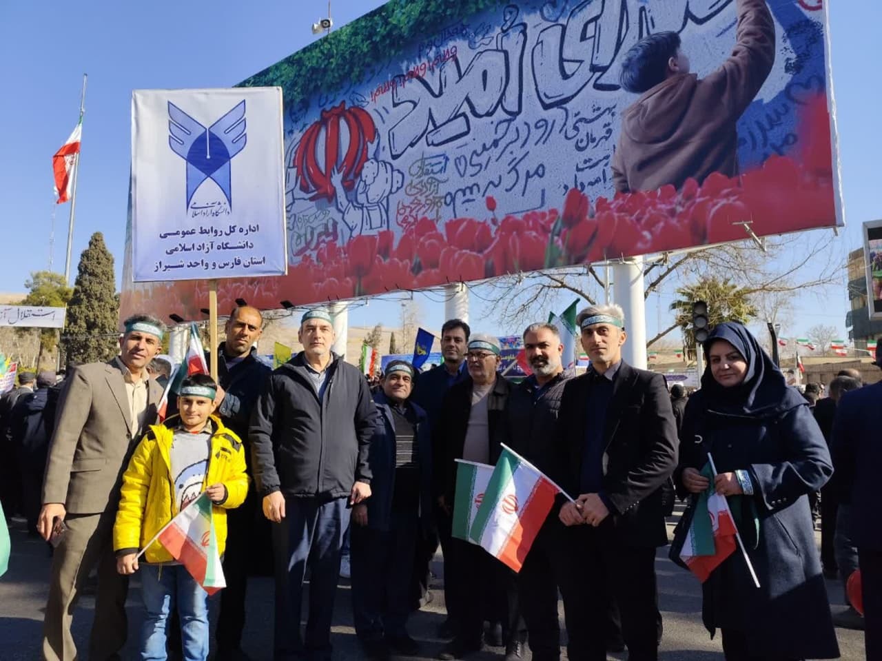 گرمای دل‌ها در سرمای هوا؛ حضور پرشور مردم در راهپیمایی ۲۲ بهمن سراسر کشور