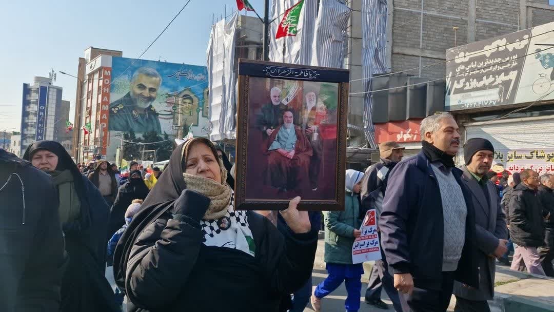 گرمای دل‌ها در سرمای هوا؛ حضور پرشور مردم در راهپیمایی ۲۲ بهمن سراسر کشور