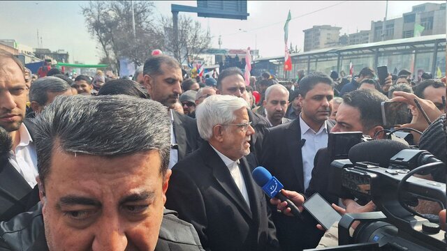 تکرار حماسه ۲۲ بهمن با حضور مردم همیشه در صحنه تهران