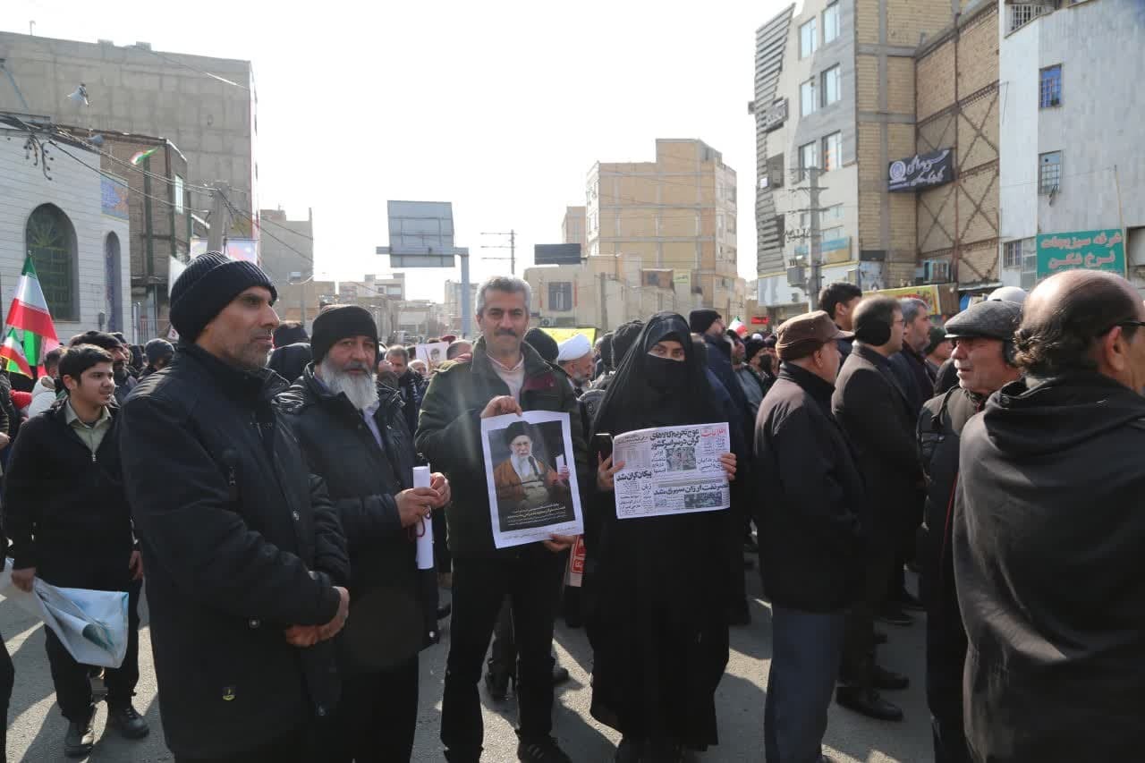 گرمای دل‌ها در سرمای هوا؛ حضور پرشور مردم در راهپیمایی ۲۲ بهمن سراسر کشور