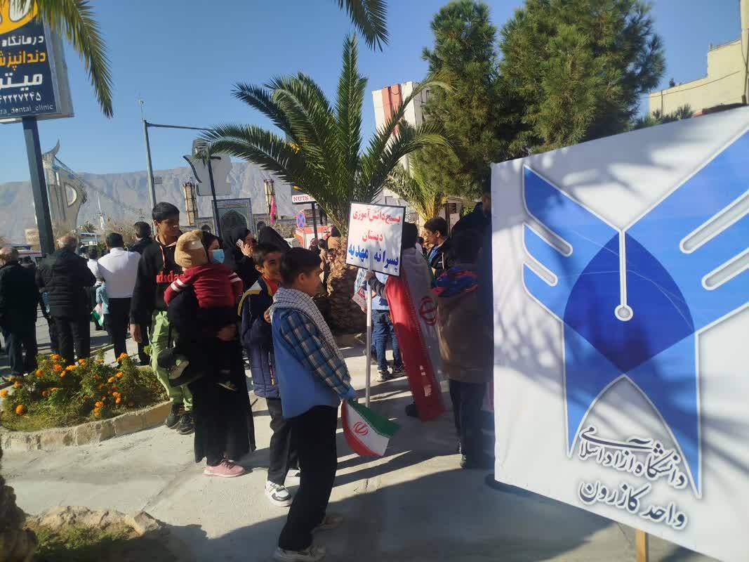 گرمای دل‌ها در سرمای هوا؛ حضور پرشور مردم در راهپیمایی ۲۲ بهمن سراسر کشور