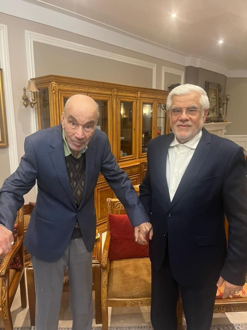 دیدار معاون اول رئیسجمهور با فیلسوف شهیر کشورمان دیدار معاون اول رئیسجمهور با فیلسوف شهیر کشورمان