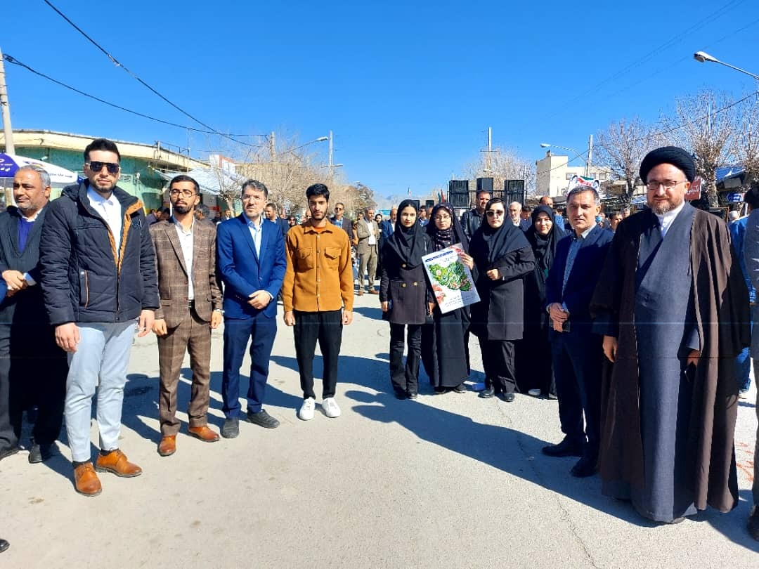 گرمای دل‌ها در سرمای هوا؛ حضور پرشور مردم در راهپیمایی ۲۲ بهمن سراسر کشور