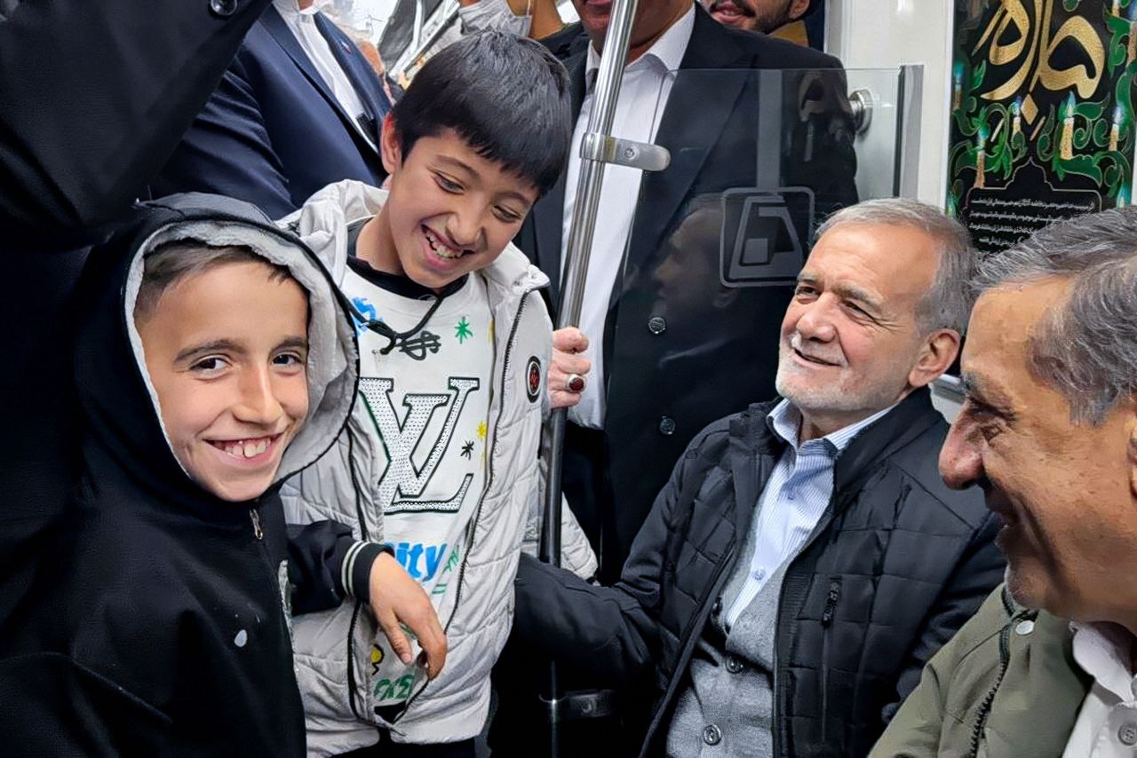 تکرار حماسه ۲۲ بهمن با حضور مردم همیشه در صحنه تهران