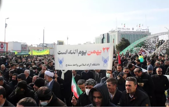 گرمای دل‌ها در سرمای هوا؛ حضور پرشور مردم در راهپیمایی ۲۲ بهمن سراسر کشور