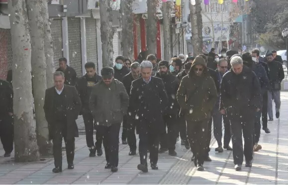 گرمای دل‌ها در سرمای هوا؛ حضور پرشور مردم در راهپیمایی ۲۲ بهمن سراسر کشور