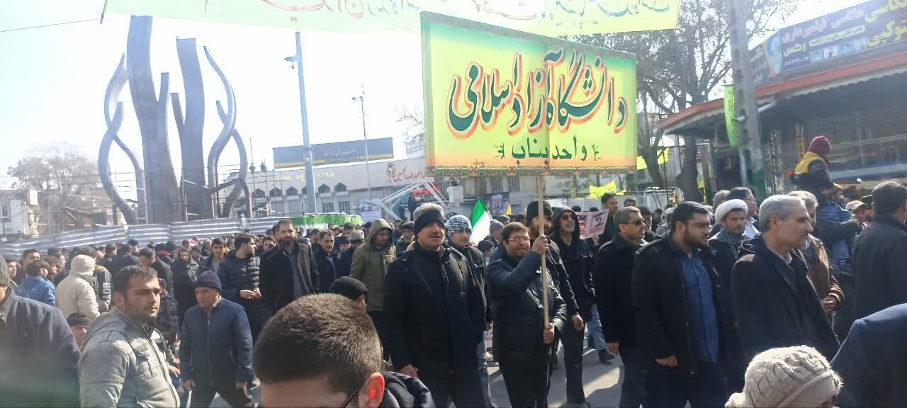 گرمای دل‌ها در سرمای هوا؛ حضور پرشور مردم در راهپیمایی ۲۲ بهمن سراسر کشور