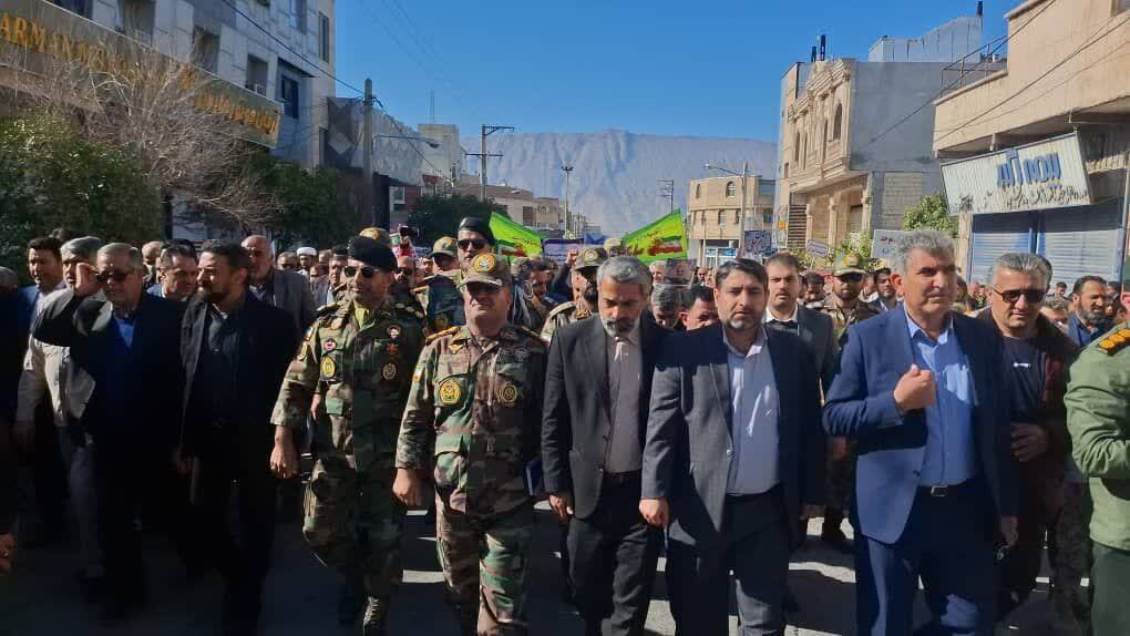 گرمای دل‌ها در سرمای هوا؛ حضور پرشور مردم در راهپیمایی ۲۲ بهمن سراسر کشور