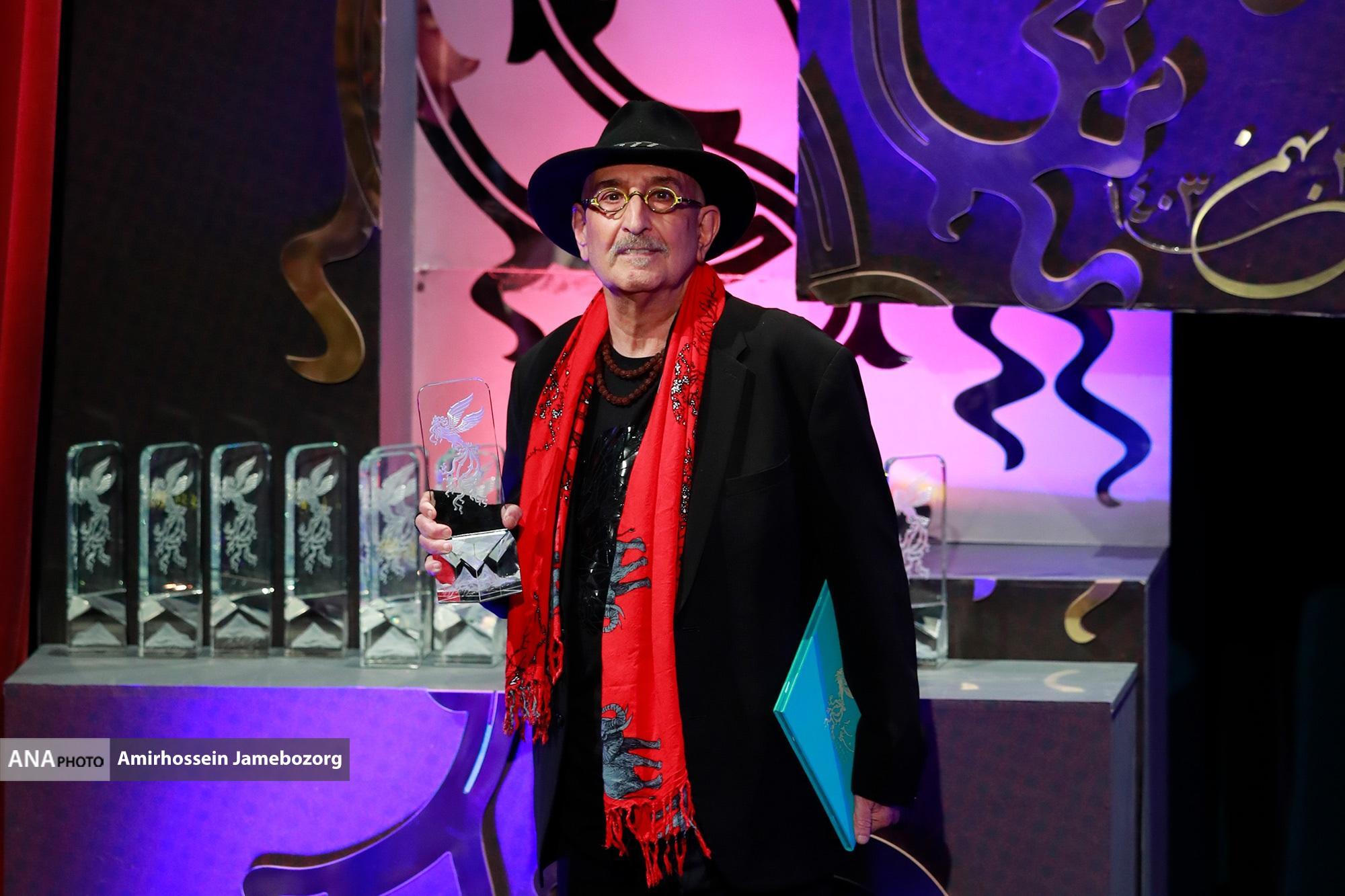 صاحبان سیمرغ بلورین چهل وسومین جشنواره فیلم فجر معرفی شدند