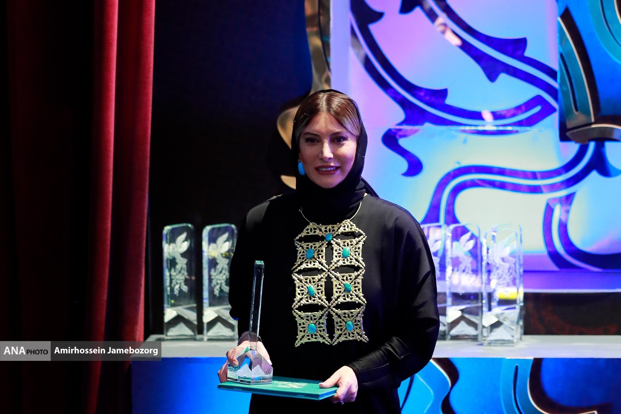 صاحبان سیمرغ بلورین چهل وسومین جشنواره فیلم فجر معرفی شدند