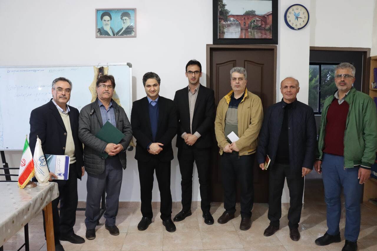 پروژههای زودبازده در دانشگاه آزاد لاهیجان؛ از تولید خاویار تا پرورش جلبک و ماهیان زینتی پروژههای زودبازده در دانشگاه آزاد لاهیجان؛ از تولید خاویار تا پرورش جلبک و ماهیان زینتی