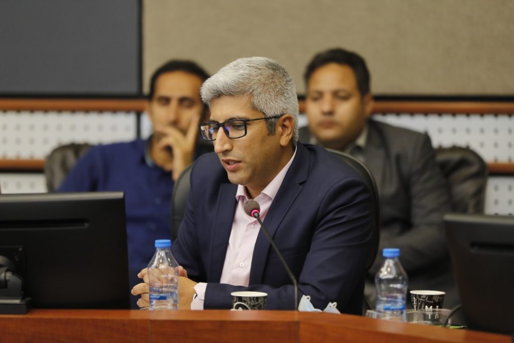 بادبانی بادبانی