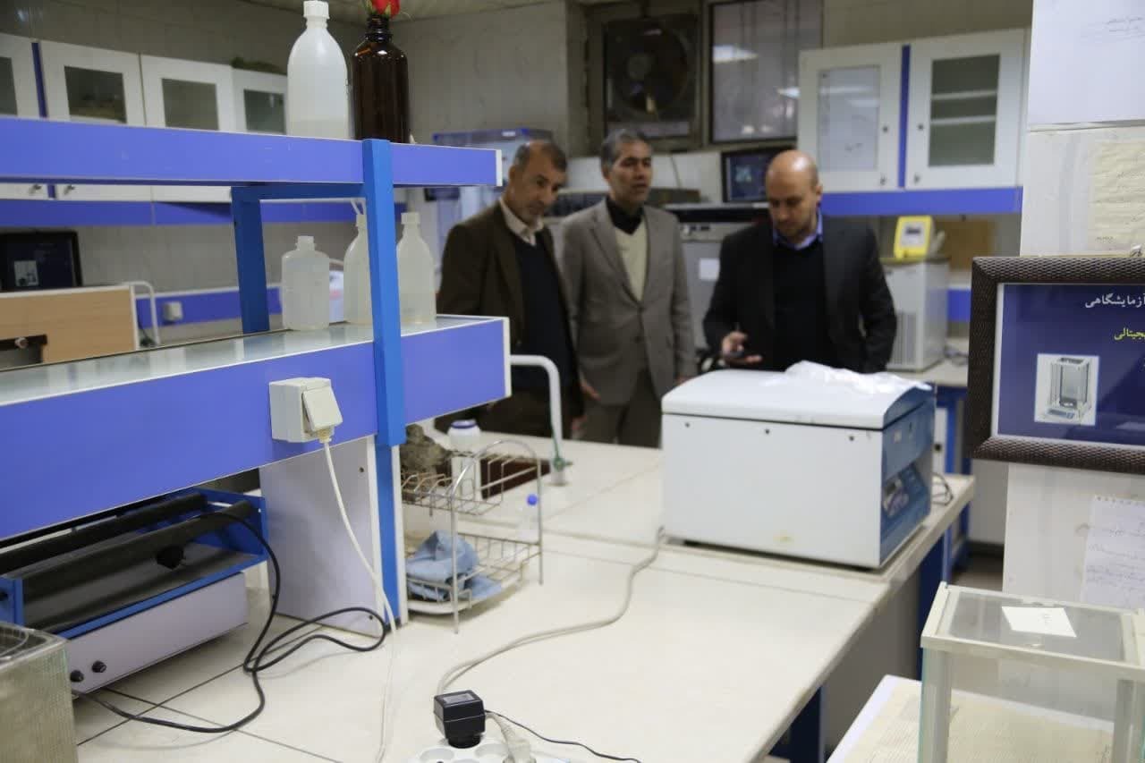 حمایت از مرکز رشد دانشگاه آزاد ایلام با محصولات فناورانه متنوع حمایت از مرکز رشد دانشگاه آزاد ایلام با محصولات فناورانه متنوع