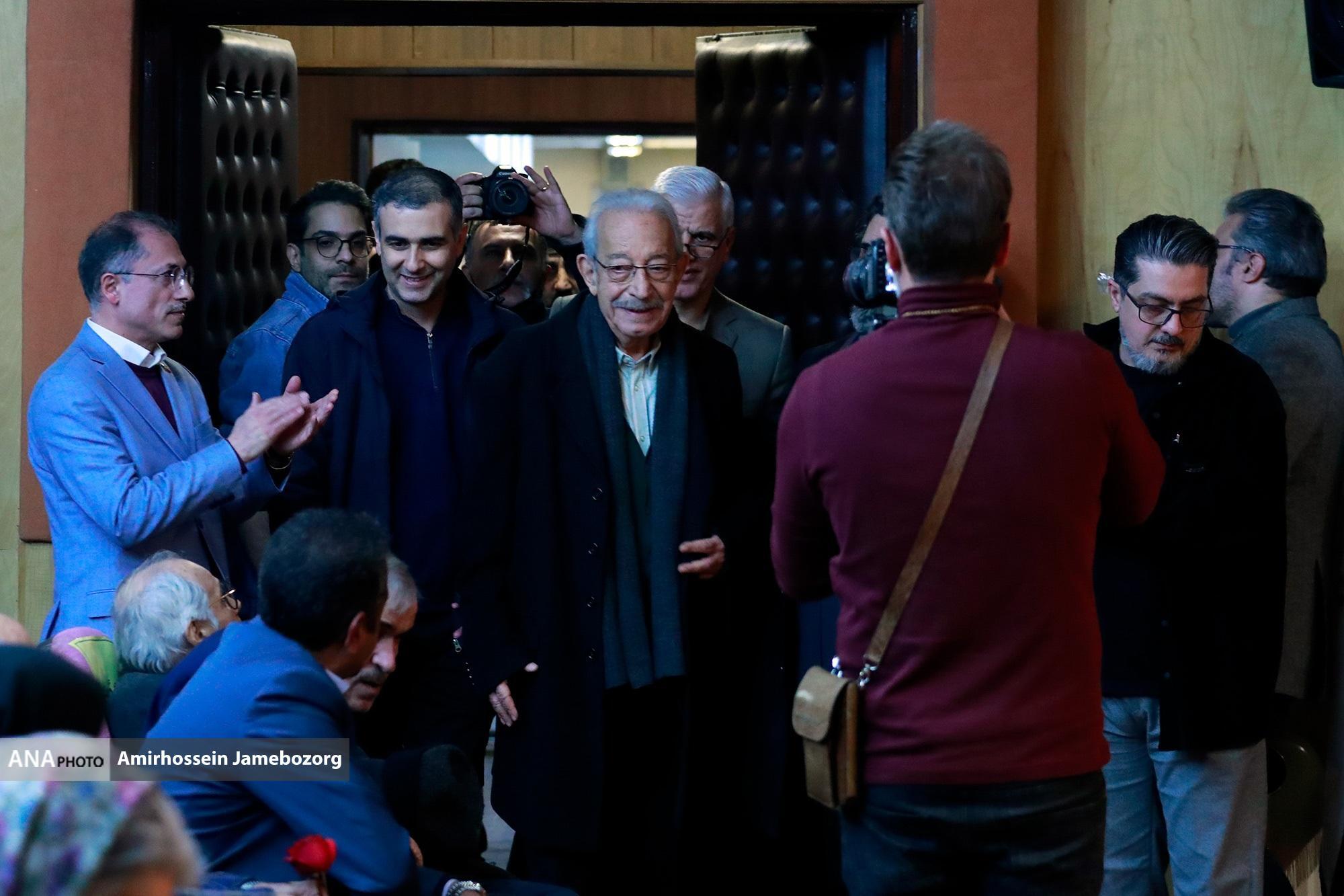 زنگ افتتاح جشنواره موسیقی فجر نواخته شد/تقاضای یک پیشکسوت موسیقی برای تأسیس انجمن آهنگسازان و نوازندگان جوان