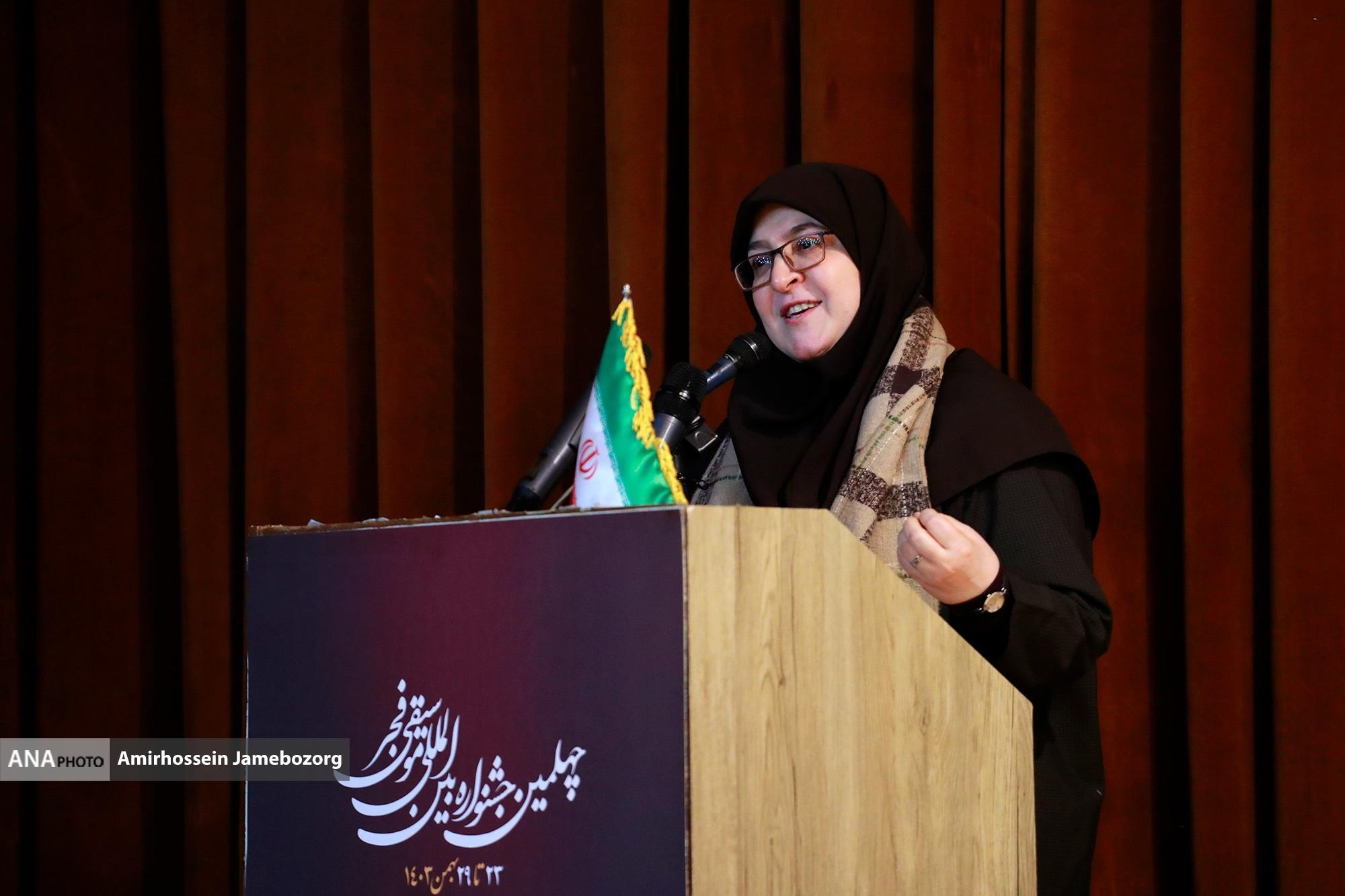 زنگ افتتاح جشنواره موسیقی فجر نواخته شد/تقاضای یک پیشکسوت موسیقی برای تأسیس انجمن آهنگسازان و نوازندگان جوان