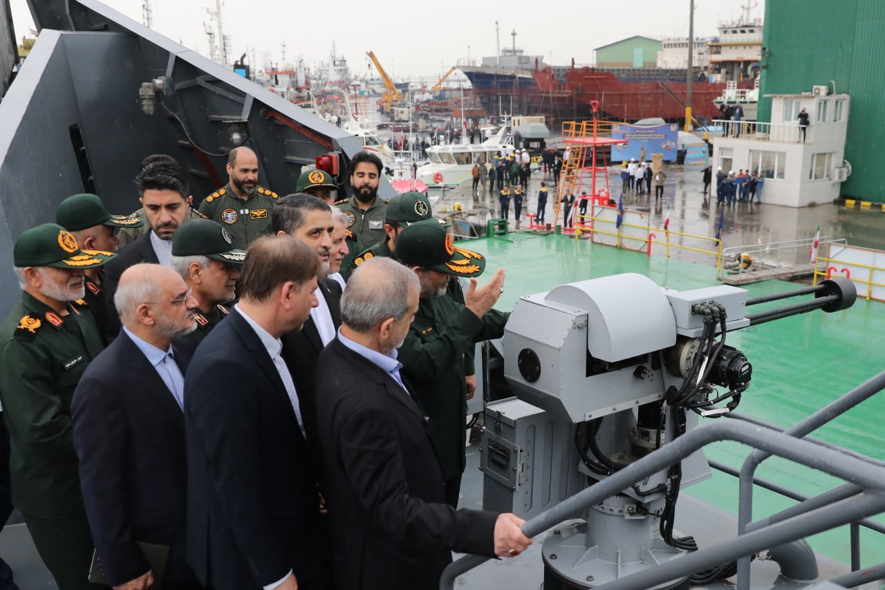 تنگسیری: دستور ‌ساخت ۶ شناور آتش‌خوار ‌‌صادر شد‌