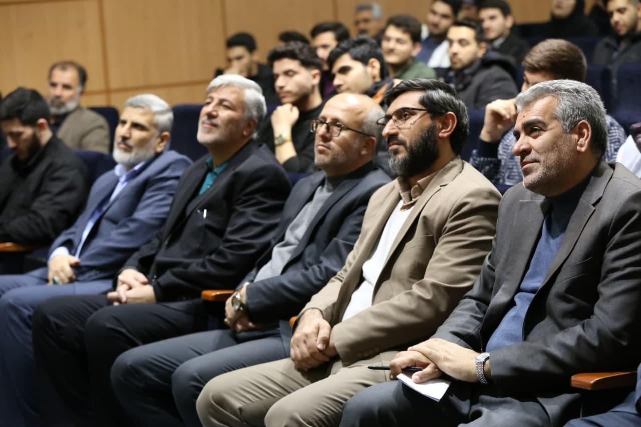 هنر؛ بهترین روایتگر فرهنگ ایثار و شهادت