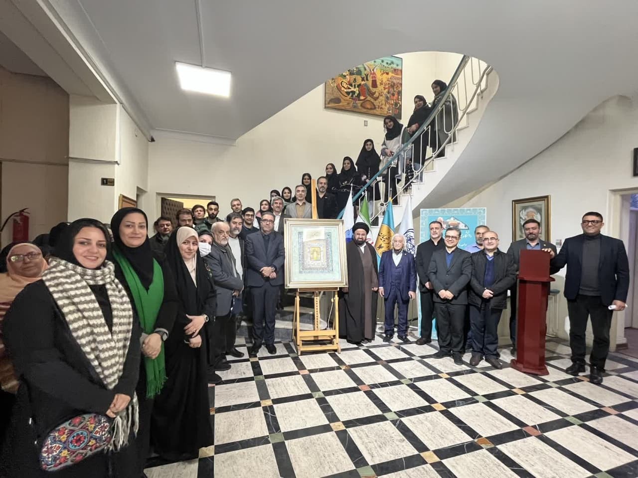 نگاره «سجاده نور» استاد ابوالقاسمی رونمایی شد نگاره «سجاده نور» استاد ابوالقاسمی رونمایی شد