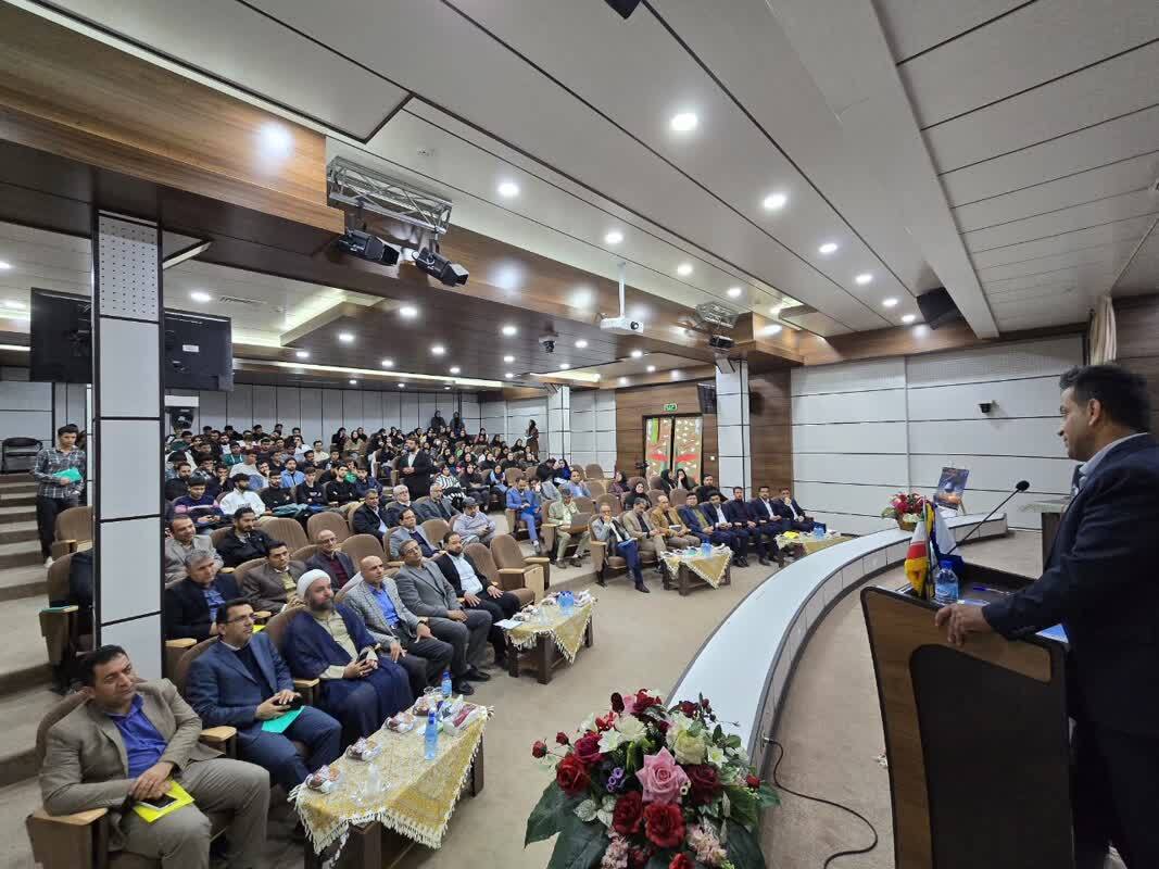 منصوری: در جهان هر ۱۵ ثانیه یک نفر بر اثر حوادث کاری جان میبازند منصوری: در جهان هر ۱۵ ثانیه یک نفر بر اثر حوادث کاری جان میبازند