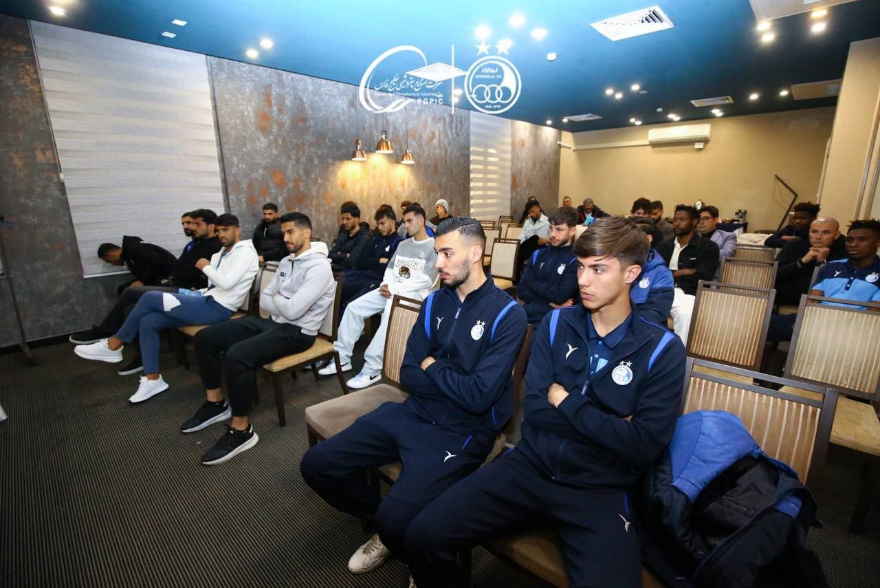 جایگاه کنونی استقلال به هیچ عنوان مورد قبول نیست؛ موضوعی که بازیکنان استقلال هم به آن اذعان دارند جایگاه کنونی استقلال به هیچ عنوان مورد قبول نیست؛ موضوعی که بازیکنان استقلال هم به آن اذعان دارند