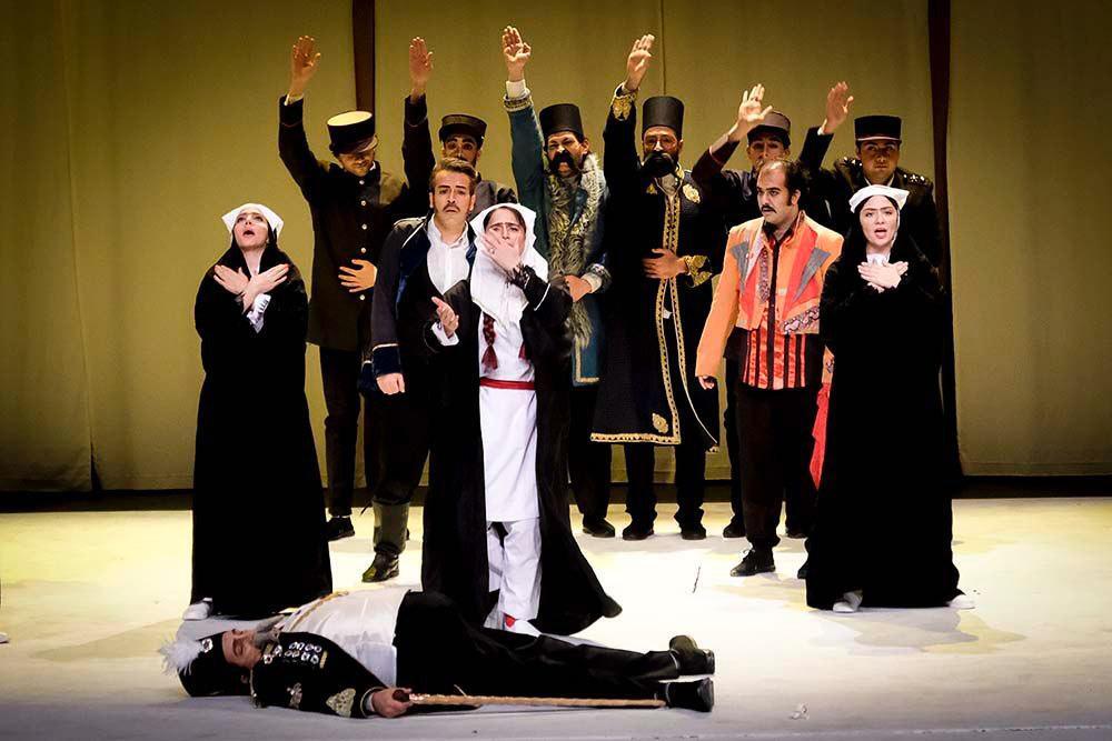 اجرای «آبجی مظفر» یک تئاتر آزاد در قلب تپنده تئاتر شهر /آقای صادقی چه انتظاری از مسئولان دارید؟ اجرای «آبجی مظفر» یک تئاتر آزاد در قلب تپنده تئاتر شهر /آقای صادقی چه انتظاری از مسئولان دارید؟