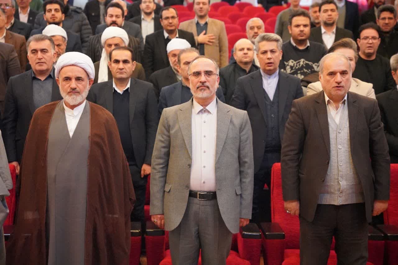 پایان جشنواره بینالمللی شعر وحدت با 700 اثر؛ ۶۰ اثر خارجی ثبت شد + برگزیدگان پایان جشنواره بینالمللی شعر وحدت با 700 اثر؛ ۶۰ اثر خارجی ثبت شد + برگزیدگان