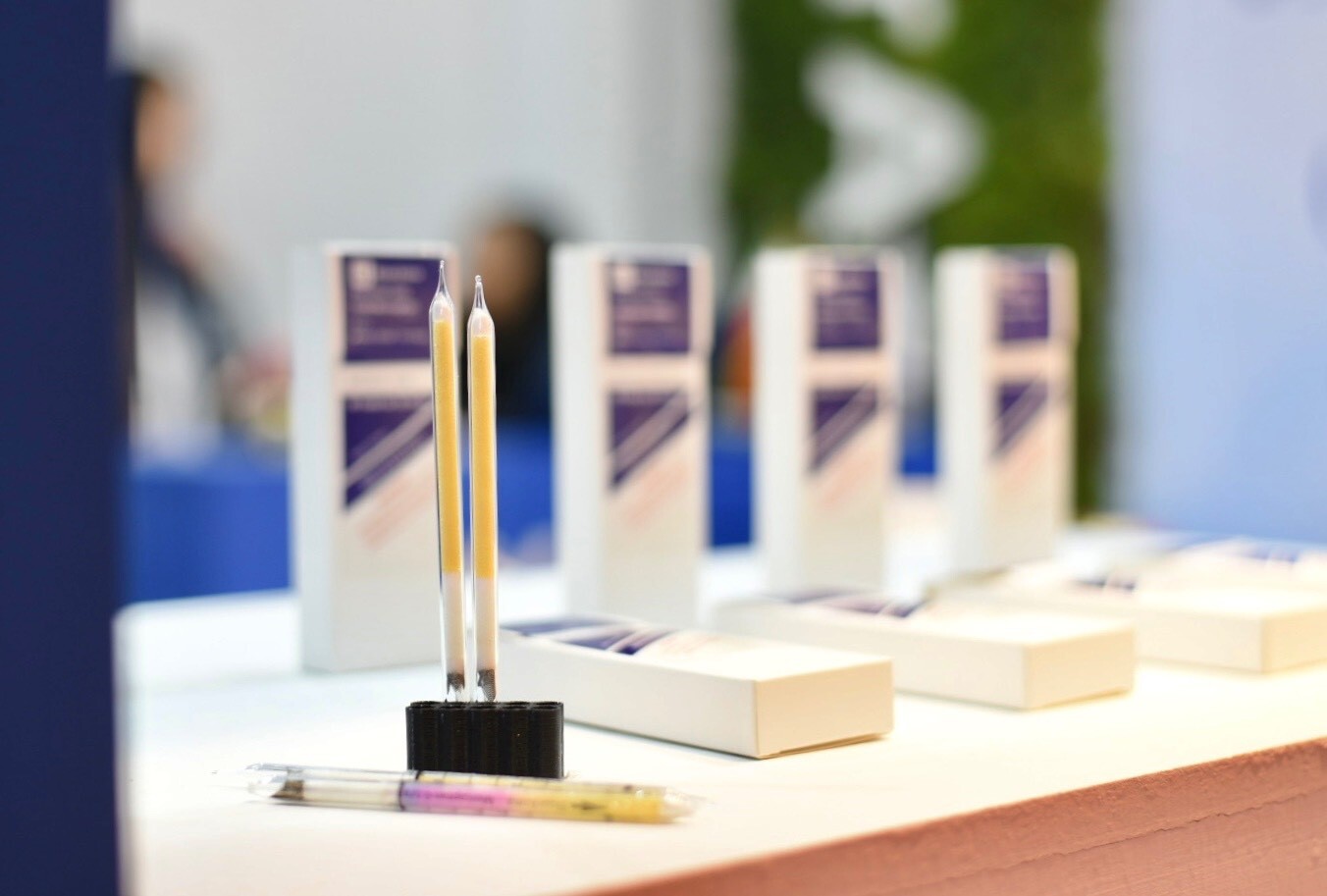 گذر از موانع تحریمها و حضور در بازارهای بین المللی گذر از موانع تحریمها و حضور در بازارهای بین المللی