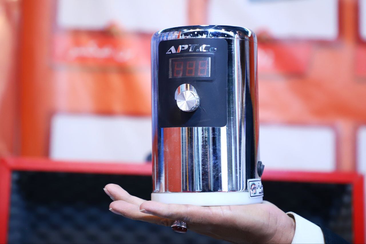 گذر از موانع تحریم‌ها و حضور در بازار‌های بین المللی