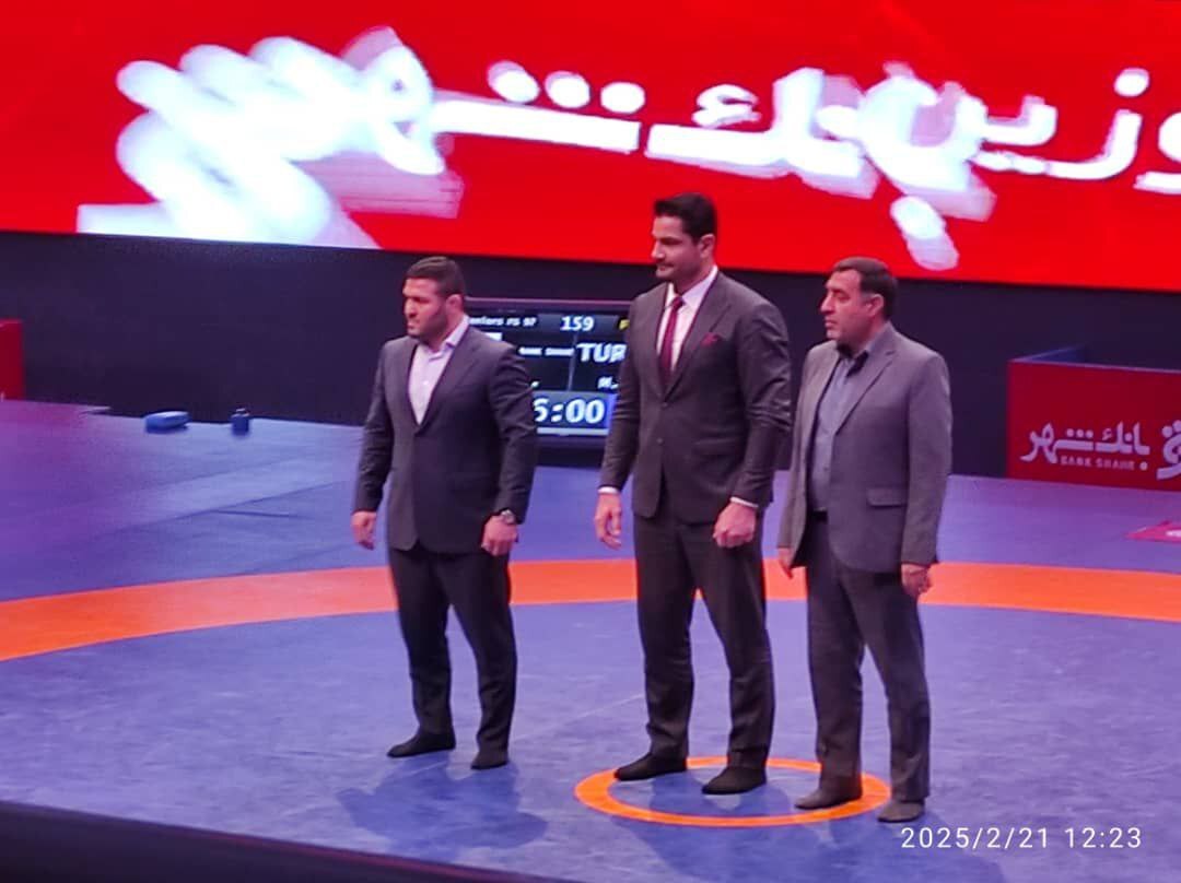 یزدانی برایم مثل یک اسطوره بود؛ تاج گذاری تا پیش از زارع باب نبود/نتیجه کشتی من و نماینده ایران نباید با اخطار مشخص میشد یزدانی برایم مثل یک اسطوره بود؛ تاج گذاری تا پیش از زارع باب نبود/نتیجه کشتی من و نماینده ایران نباید با اخطار مشخص میشد