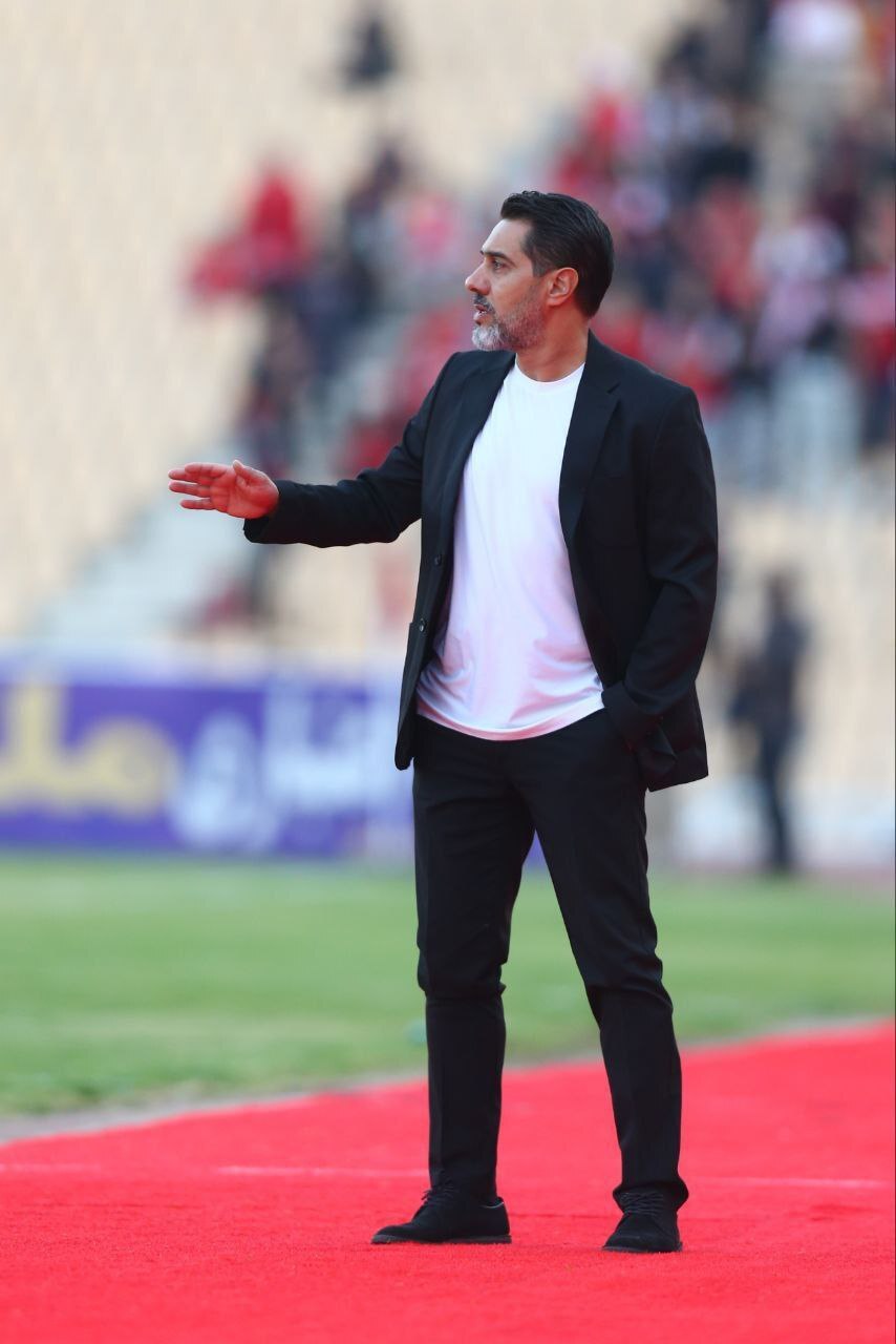 مرور اتفاقات آخرین تقابل چادرملو و پرسپولیس| از قطعی VAR تا خواهش پیروانی از هواداران لیزر انداز پرسپولیس مرور اتفاقات آخرین تقابل چادرملو و پرسپولیس| از قطعی VAR تا خواهش پیروانی از هواداران لیزر انداز پرسپولیس