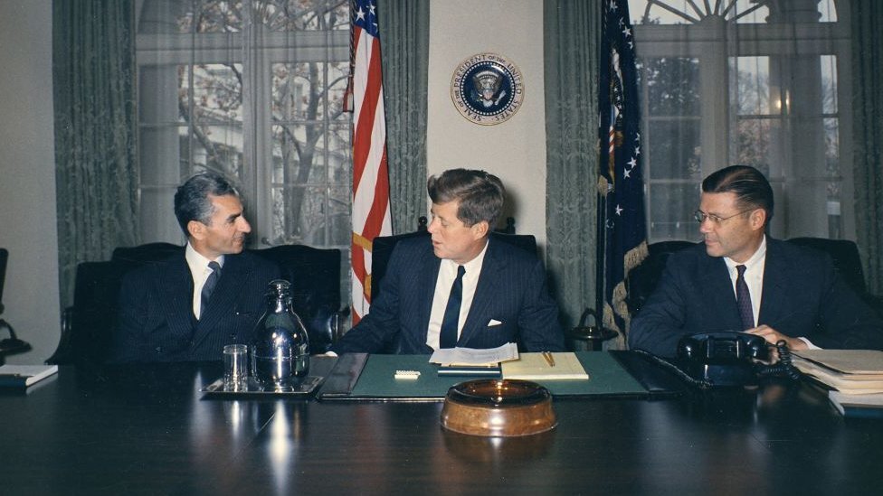 خیانتهای واشنگتن؛ متحدانی که زیر چرخ منافع آمریکا قربانی شدند خیانتهای واشنگتن؛ متحدانی که زیر چرخ منافع آمریکا قربانی شدند