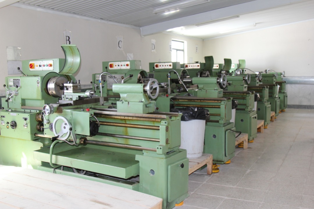 از هنر هوش مصنوعی در ترجمه 200 زبان تا ابداعی جدید برای رباتیک صنعتی