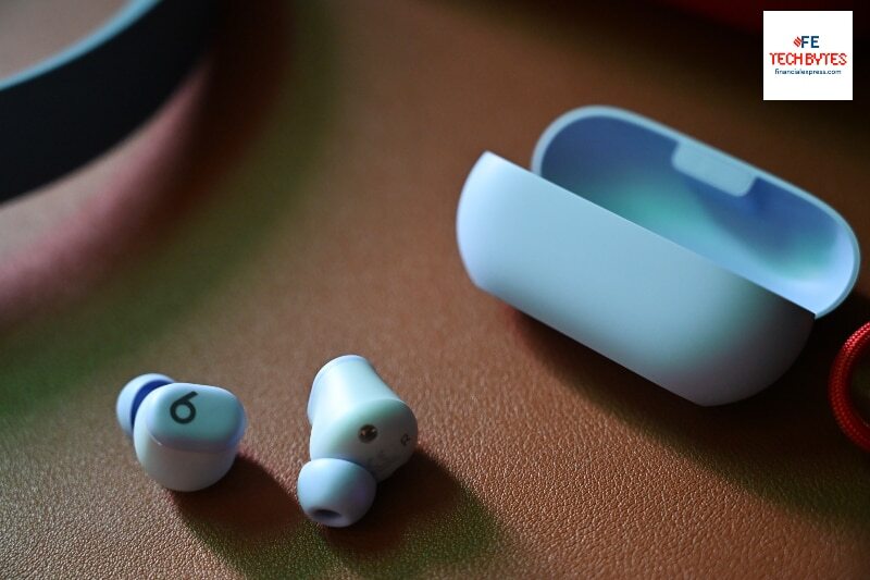 ایربادز سولو بادز صدایی قدرتمند در بدنه‌ای کوچک