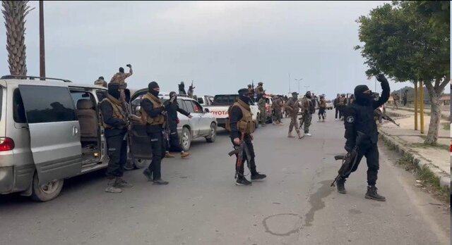 اعتراف رسانه انگلیسی از جنایات وحشتناک تحریر الشام علیه علویان سوریه +فیلم و عکس اعتراف رسانه انگلیسی از جنایات وحشتناک تحریر الشام علیه علویان سوریه +فیلم و عکس