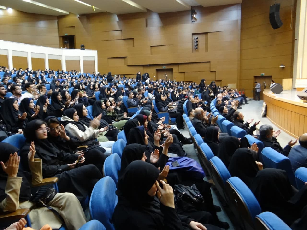 پیادهسازی اصول و ارزشهای موردنظر شهدا در دانشگاه آزاد پیادهسازی اصول و ارزشهای موردنظر شهدا در دانشگاه آزاد