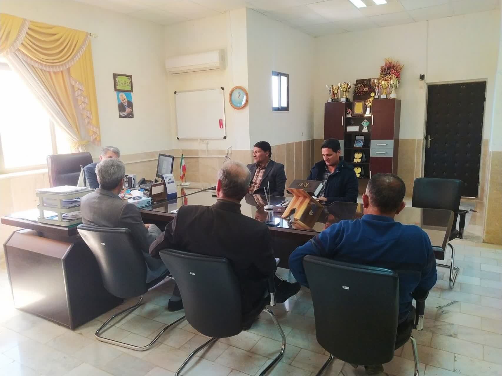 آوای عشق و فداکاری؛ گلباران یاد قهرمانان سرزمین ایمان و ایستادگی