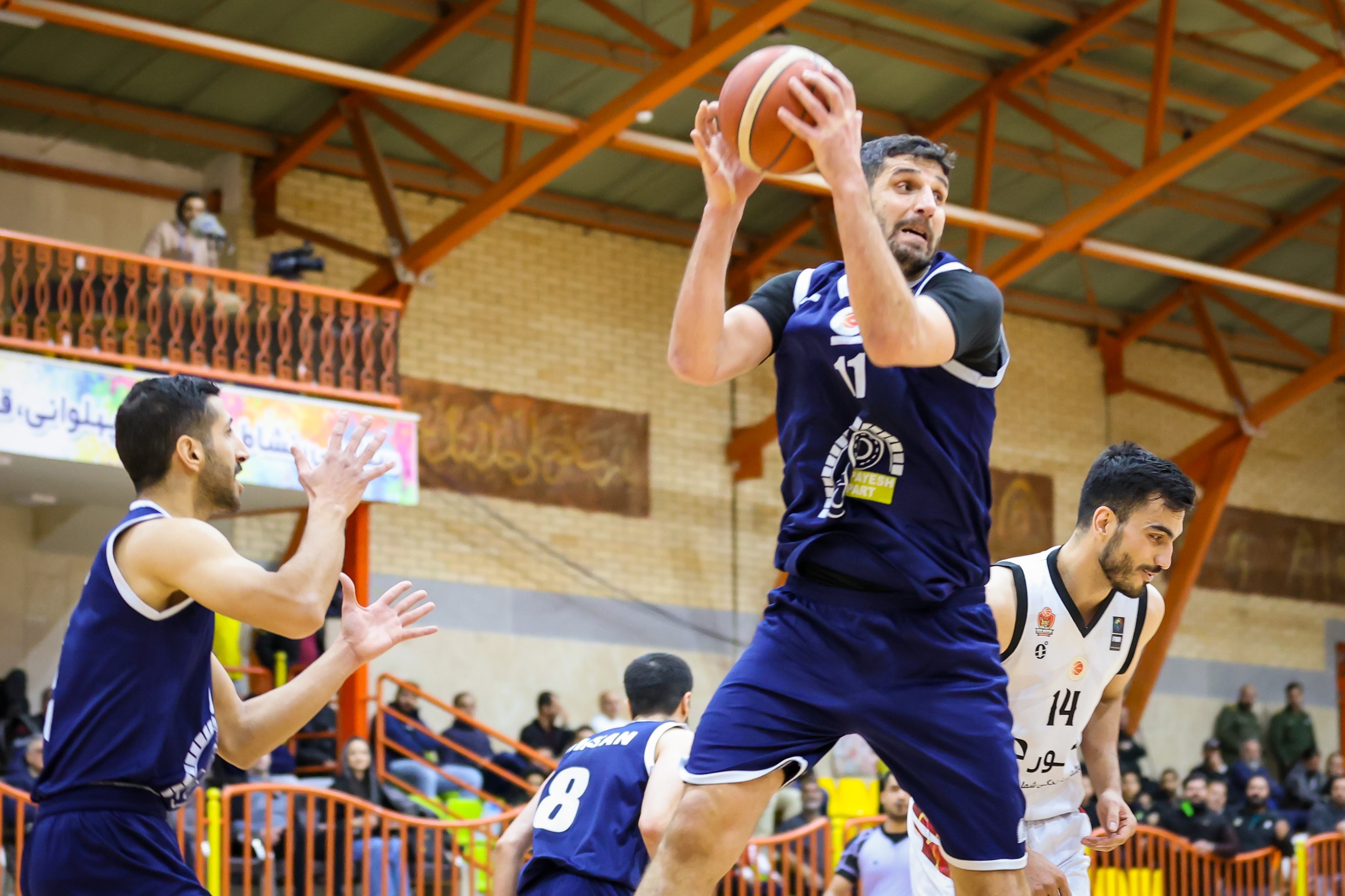 جامعه بسکتبال را خیلی دوستانه نمی بینم/ حضور برخی تیم ها در لیگ برتر را درک نمی کنم جامعه بسکتبال را خیلی دوستانه نمی بینم/ حضور برخی تیم ها در لیگ برتر را درک نمی کنم