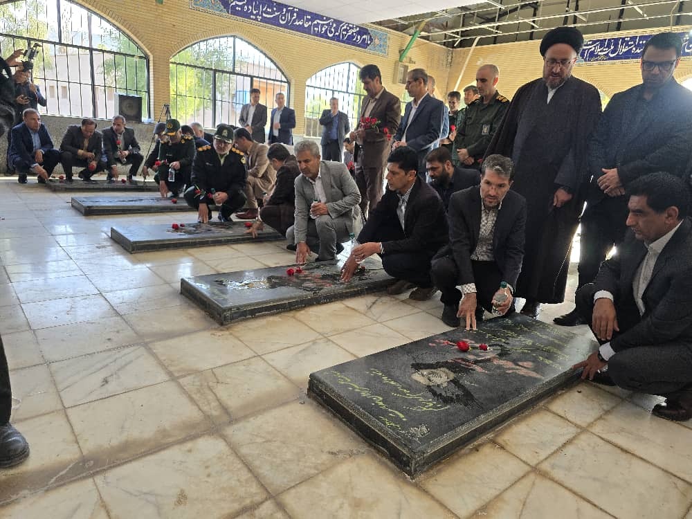 تقویت هویت ملی و فرهنگی با ساخت المان شهید در دانشگاه تقویت هویت ملی و فرهنگی با ساخت المان شهید در دانشگاه